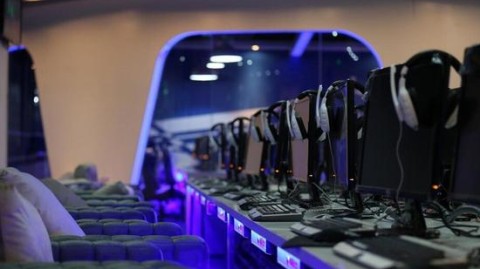 我在三线小城开网咖踩过的坑，直到遇见AI精灵网咖代理才算活过来